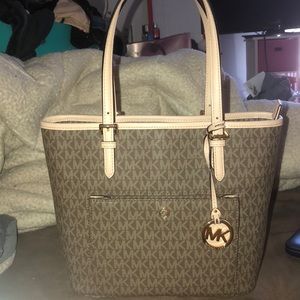 Michael kors purse